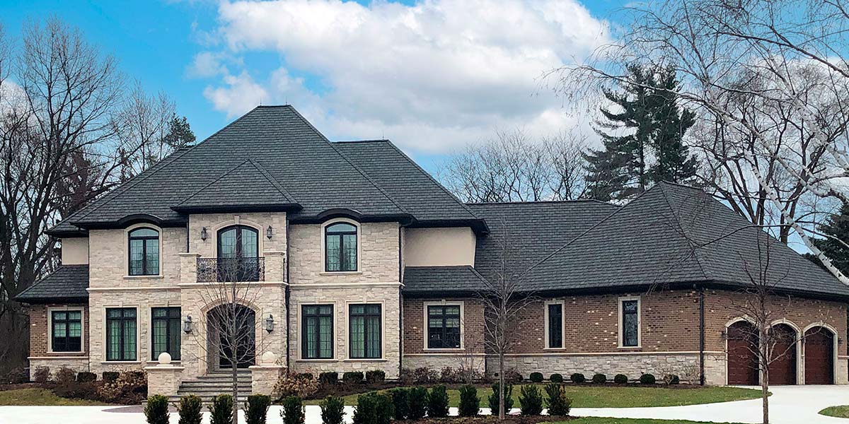 Residential Shingle Roofing  in Chicago  r0