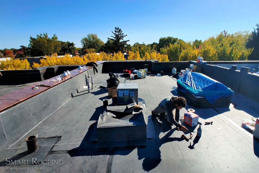 Commercial Multi Family Flat Roof Replacement in Lake Forest, Roof in Chicago